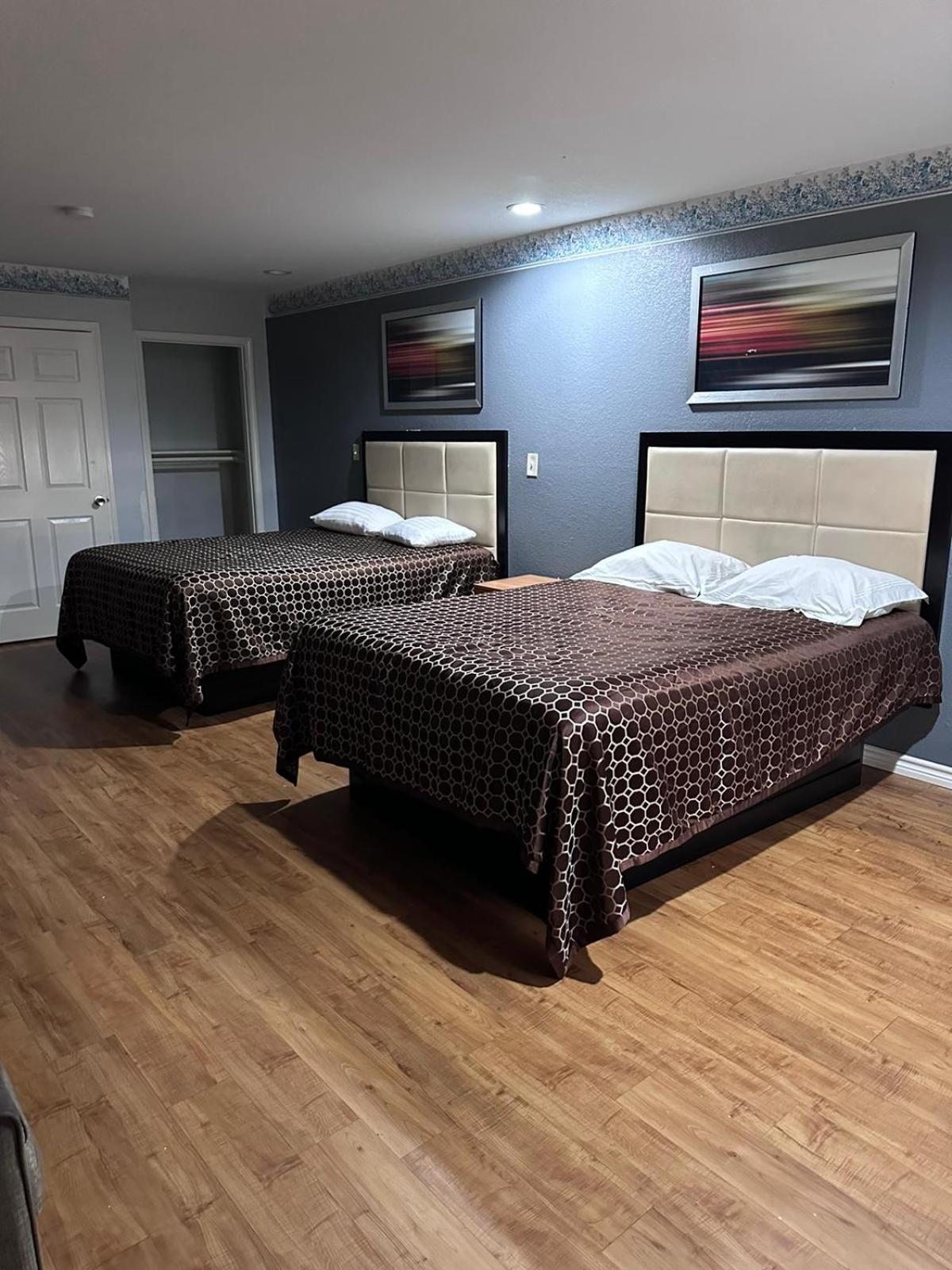 Mustang Inn And Suites San Antonio Extérieur photo